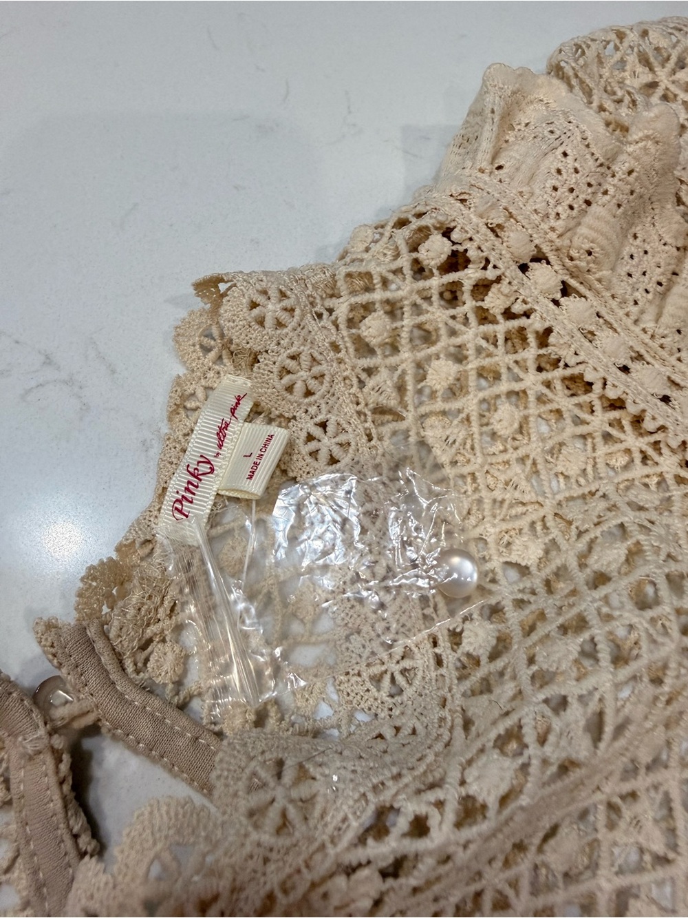 NWT – Pinky by Ultra Pink – Off White Crochet Top – Large - Picture 3 of 7